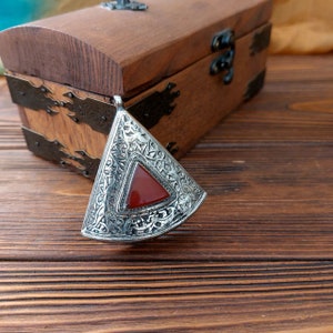 Berber amulet Pendant, Nomadic carnelian medallion, Kuchi Antique triangle necklace, Mexican jewelry, ATS tribal jewelry, beauty gift