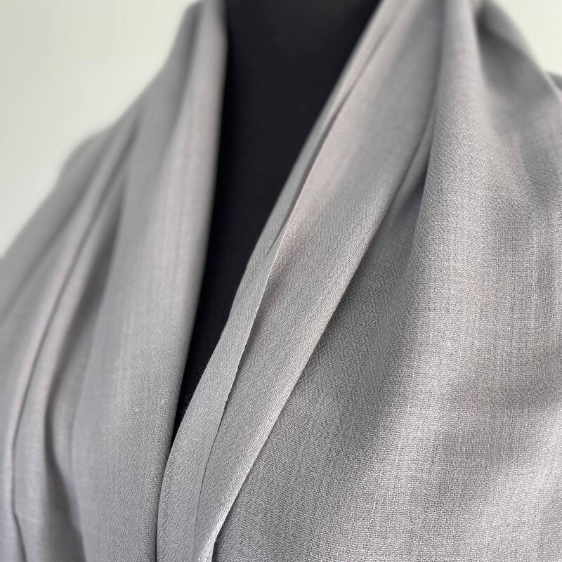 wrapping a pashmina shawl