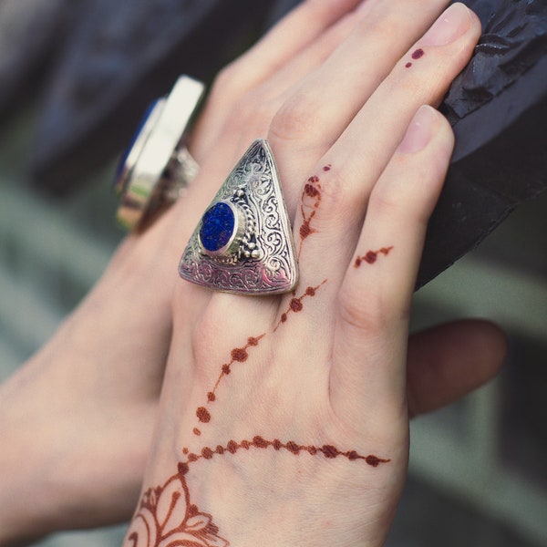 Vintage unisex massive Afghan ring, triangle lapis lazuli ring, boho gypsy jewelry, Tuareg tribal style, Wiccan nomadic jewellery, berber