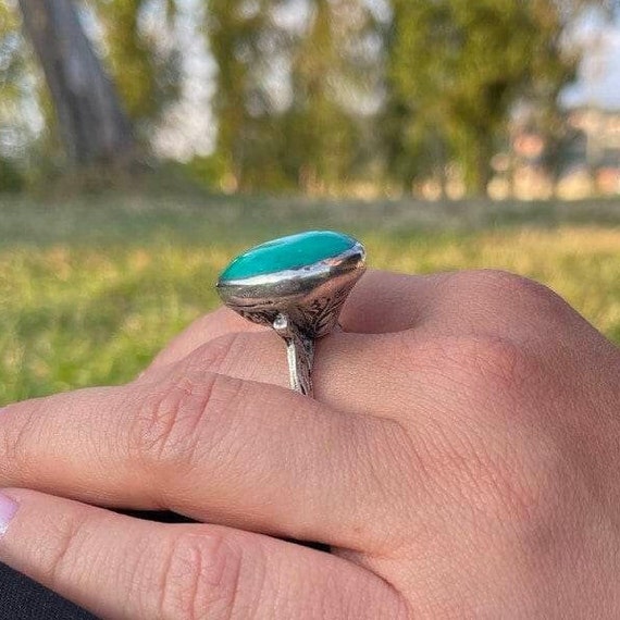 Massive round ring with green turquoise in the Be… - image 5