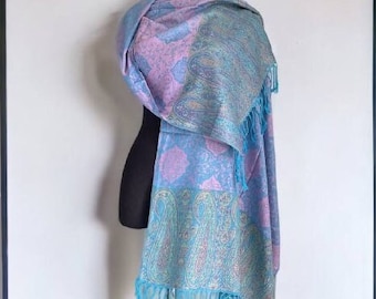 Delicate two-sided blue and pink pashmina shawl with colorful pattern, woven scarf for all seasons, Kanni shawl, gift scarf,  wedding cape.