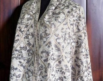 Elegant pashmina shawl natural beige color with exquisite grey embroidery, wedding blanket, large Paisley design, Pashmin wedding.