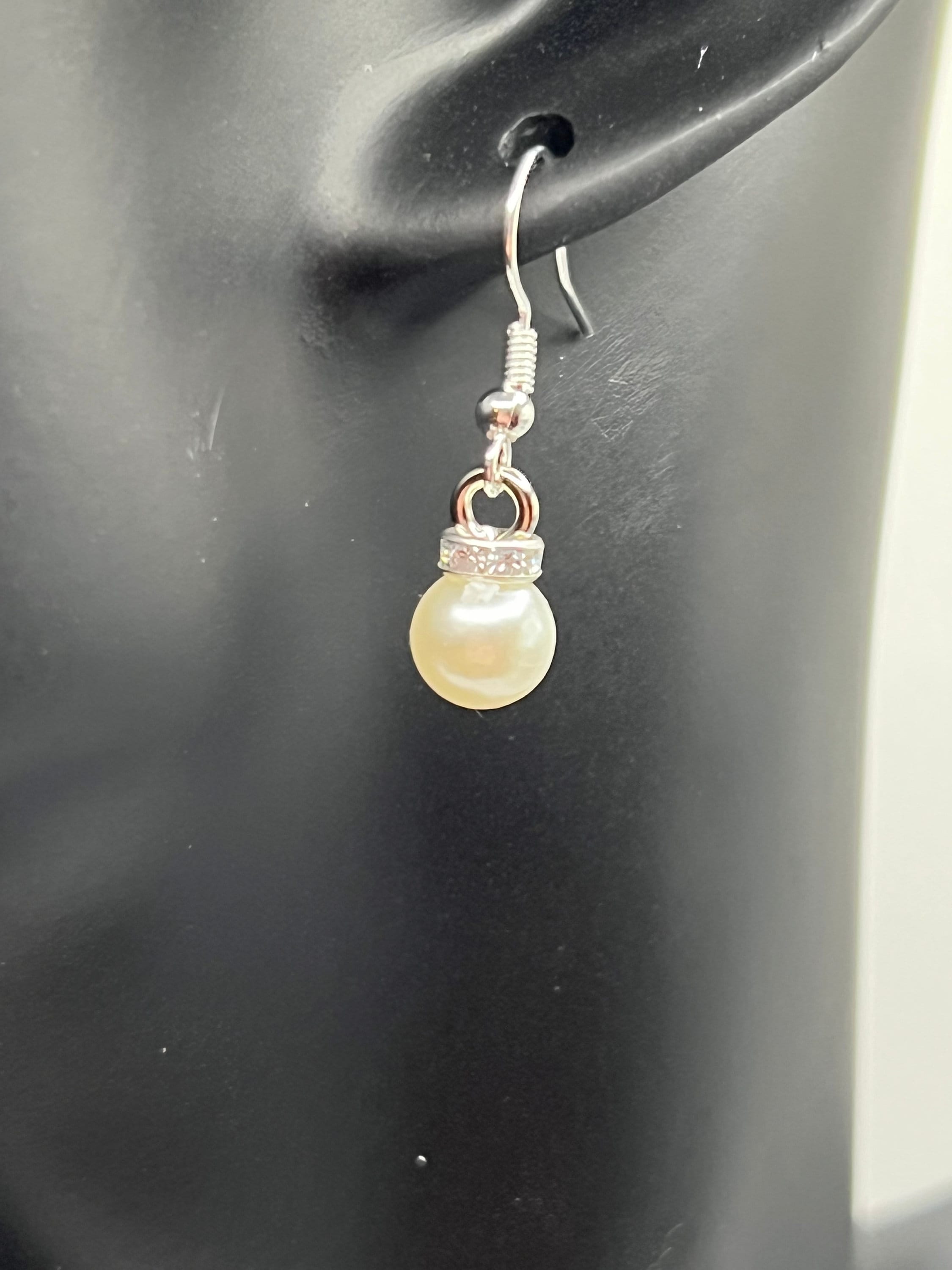 フェイクパールとラインストーンのドロップイヤリング - Etsy 日本
