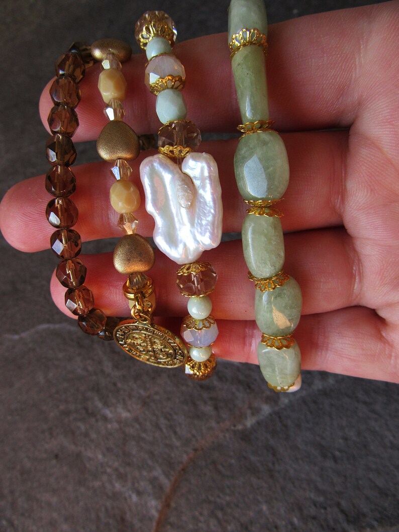 Set of 4 Gemstone Pearl Glass Elastic Stacker Bangle Beads Biwa freshwater Pearl Jade Crystals Saint Charm