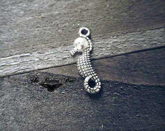 Seahorse Charm Sea Horse Charm Animal Charm Silver Seahorse Charm Ocean Charm Sea Charm Nautical Charm Sea Creature Charm 8pcs