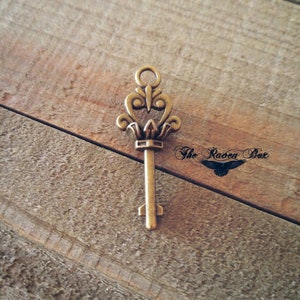 Bronze Skeleton Key Pendant Antiqued Bronze Key Steampunk Key Charm Crown Key 37mm
