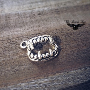 Vampire Charm Vampire Pendant Vampire Fangs Creepy Charm Halloween Charm Antiqued Silver Fang Charm 12mm .47&quot;