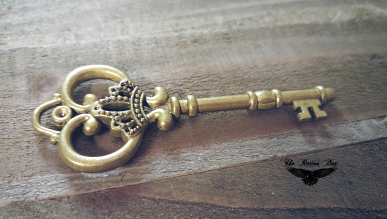 Large Skeleton Key Antiqued Bronze Thick Skeleton Key Ornate Wedding Key 83mm 3.26 Big Key Pendant Steampunk Key
