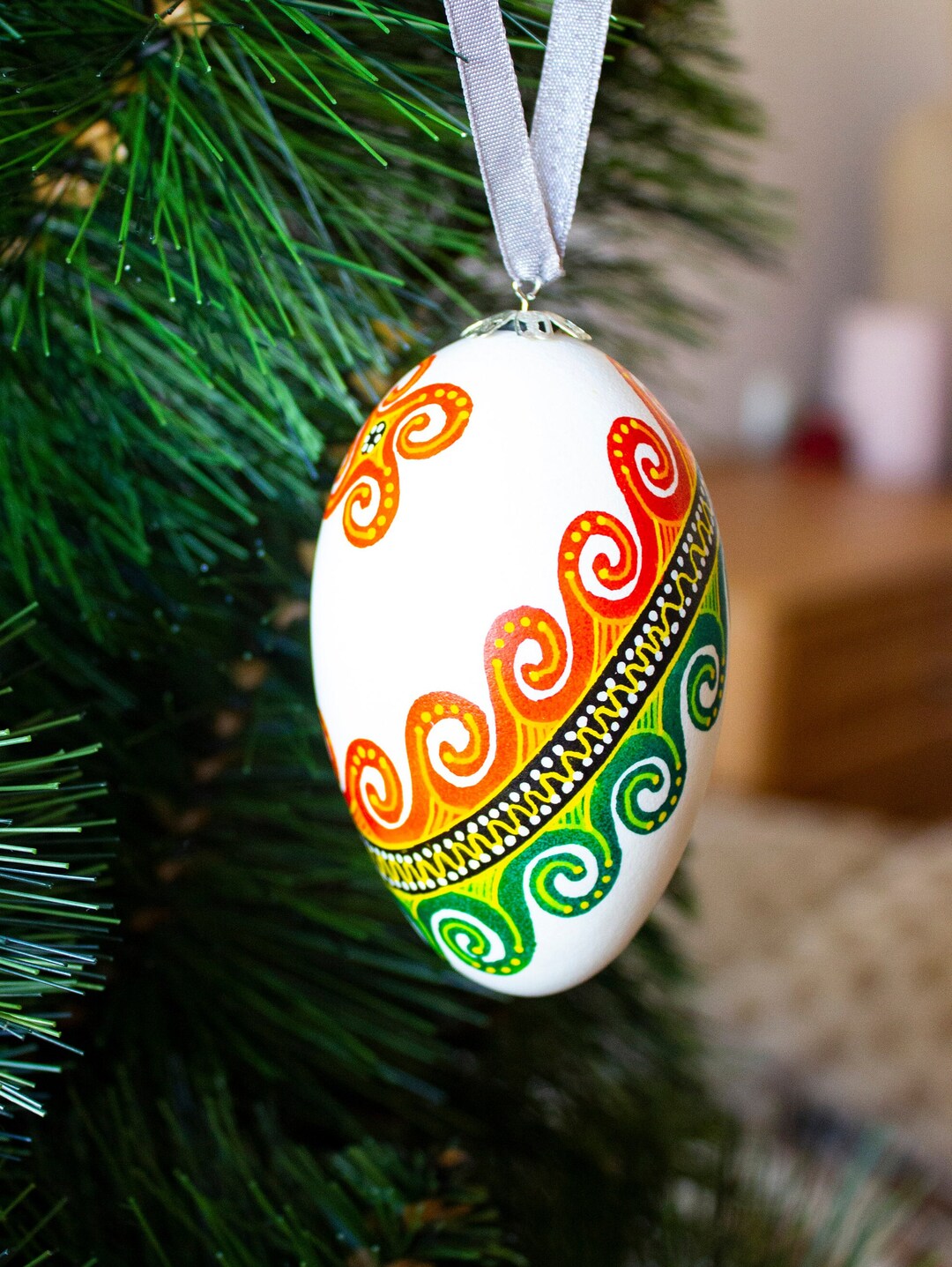 Ukrainian Pysanka Egg, Hand-painted Christmas Tree Decor: Red and Green ...