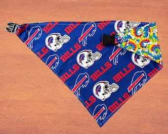 Buffalo - Reversible pro football bandana with buckle for pets