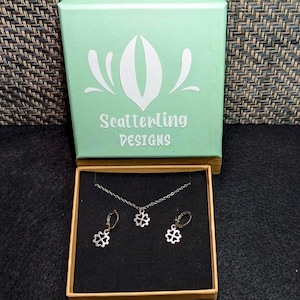 Conjunto de joyas de trébol de cuatro hojas: collar y pendientes de acero inoxidable de la suerte Style 2