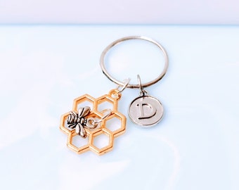 Bee beehive keyring, bee hive keychain, bee gift, bee keyring, bee initial keyring, bee and honeycomb, customised bee gift, personalised