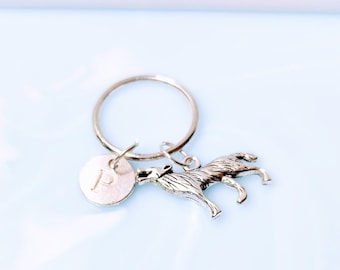 Hund, Wolf Initial Schlüsselanhänger mit Initial Charm, personalisierte Initiale Schlüsselanhänger für Tierliebhaber