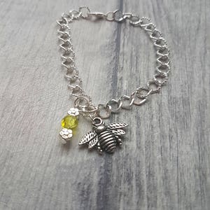 Bee charm bracelet, Bee Bracelet, Bee charm, Charm Bracelet, Bee, animal lovers gift, insect, silver bracelet, bee jewelry