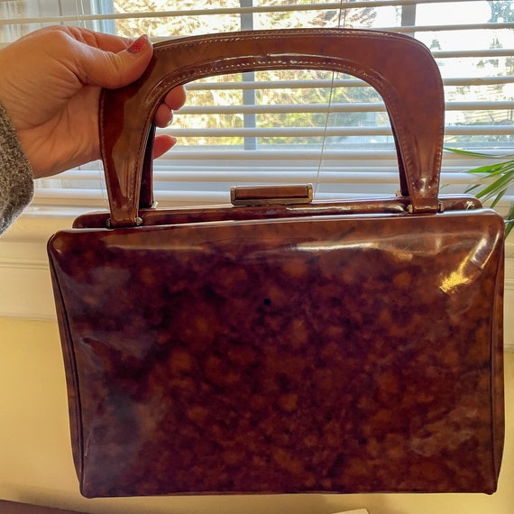 Vintage 50s-60s Brown Patent Leather Box Purse Sn… - image 6