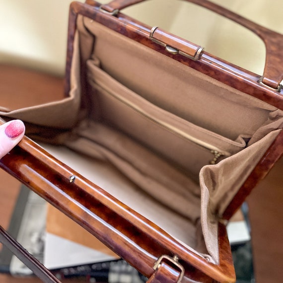 Vintage 50s-60s Brown Patent Leather Box Purse Sn… - image 4