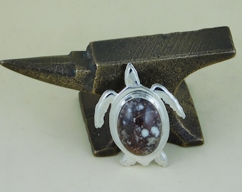Unique Sterling Silver Green Sea Turtle Pendant with a Wild Horse Magnesite Cabochon.