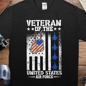 Air Force Veteran T-Shirt: Patriotic Dog Tag Flag Graphic