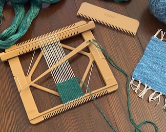 Pocket Loom Weaving Kit 4"x4" 10-dent