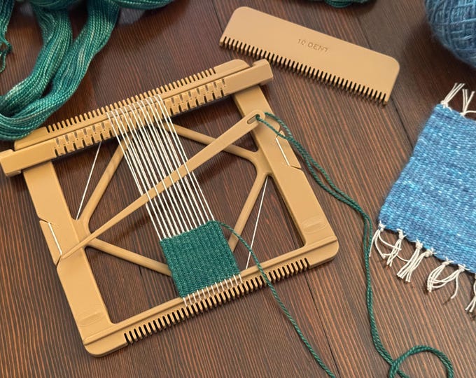 Pocket Loom Weaving Kit 4"x4" 10-dent