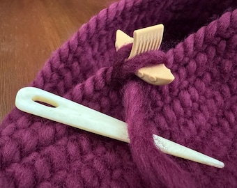 Nalbinding Loopship - 3D Printed Loop Holder and Stitch Keeper