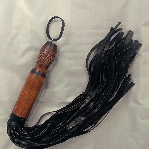 Vegan-leather flogger, Hardwood handle 6o x 18-inch falls