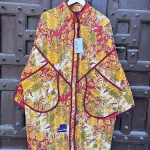Giacca Kantha vintage fatta a mano: cappotto trapuntato patchwork in stile boho