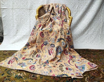 Indian Kantha Quilt: Reversible Boho Bedspread, Queen Size