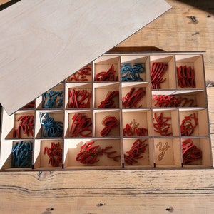 Alfabeto, juego de aprendizaje, aprender letras y escritura, alfabeto de madera para niños, aprender a leer fácilmente, juego para aprender, juego montessori para niños