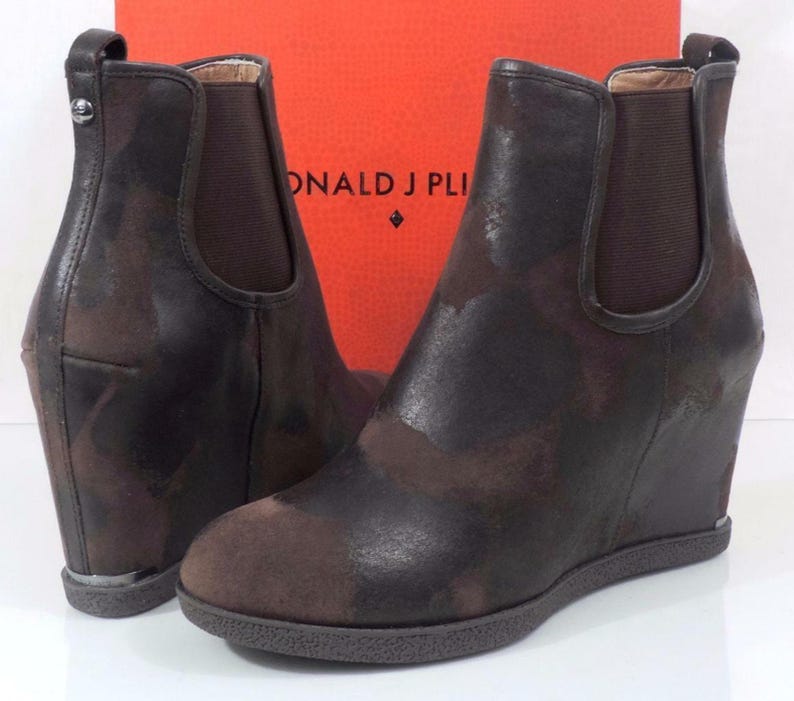 Donald J Pliner Dillon Wedge Heels Booties Espresso Vintage Brown Suede Size 10 image 2