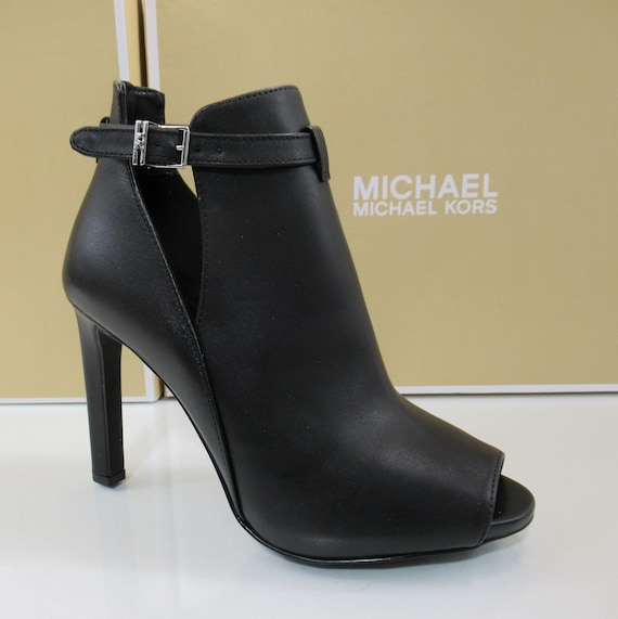 Michael Kors Lawson Open Toe High Heel Buckled Sandals  display picture 1