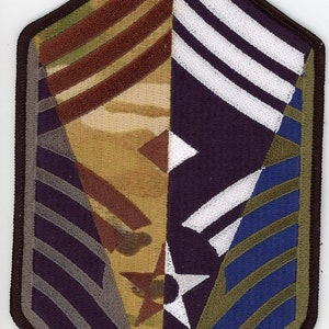 En karriär inom STRIPES (CMSgt First Sergeant 4-färgad flermönster OCP)