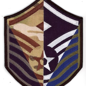 Kariera w STRIPES (starszy sierżant sztabowy, 4-kolorowy, wielowzorowy OCP)