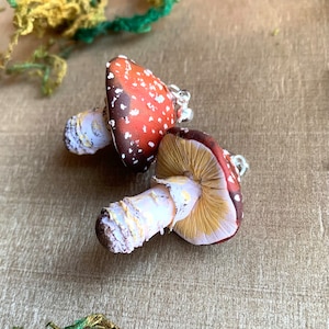 Realistic Mushroom Earrings Dangle, Amanita Mushroom Jewelry Cottagecore Jewelry, Boho Gifts for Mushroom Lovers, Hippie Gift for Daughter