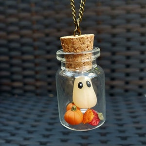 Pet Ghost in a Bottle Necklace, Halloween Necklace Ghost Jewelry, Ghost Accessories, Halloween Gift for Daughter, Spooky Jewelry for Teens