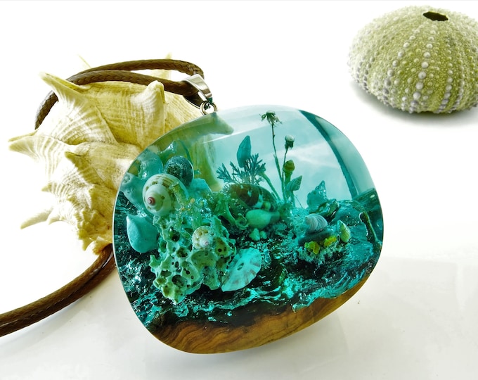 Terrarium Sea Shell Resin Art Jewelry Wood Resin Pendant Etsy