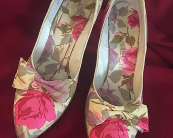 flower print heels