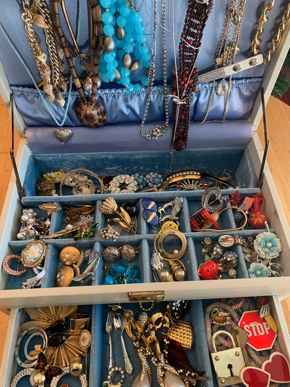 Jewelry Lot, Costume Jewelry, Vintage Earrings, J… - image 1