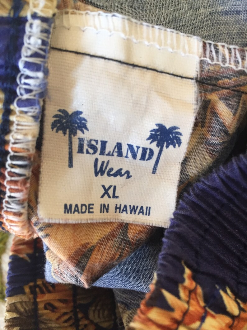 Vintage Shorts Long shorts Hawaiian Print On Sale