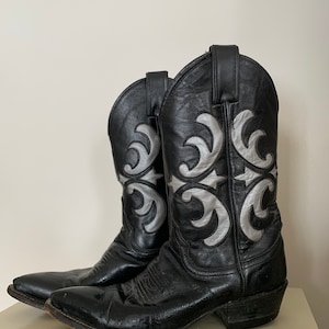 Cowgirl Boots, Black and Silver Cowgirl Boots, 5 1/2, Justin Cowgirl Boots, Vintage Cowgirl Boots, Leather