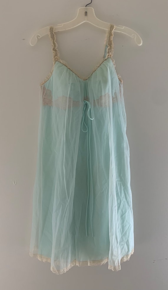 Vintage Lingerie Nightgown With Flower Embroidery - Gem