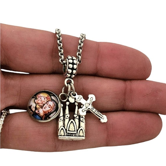Sagrada familia pandora charm outlet