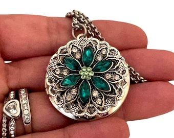 Emerald Locket Necklace, Flower Photo Locket Necklace, Personalized with Picture Message, Silver Locket Necklace