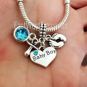 Baby Boy Feet Its a Boy Charm Bracelet Necklace for Expecting Wife Baby Shower Pregnancy News Gift for wife New Mother