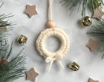 Mini Wreath Ornament, Wreath Ornament Christmas, Wreath Ornament Mini, Christmas Ornaments Handmade, Mini Wreath with Bow, Wood Bead Wreath