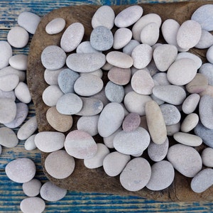 Selection Of 70 Tiny/Small Beach Pebbles 0.6-1.2"/1.5-3 cm Quality Small Sea Pebbles - Small Beach Pebbles - Decorative Beach Finds #225