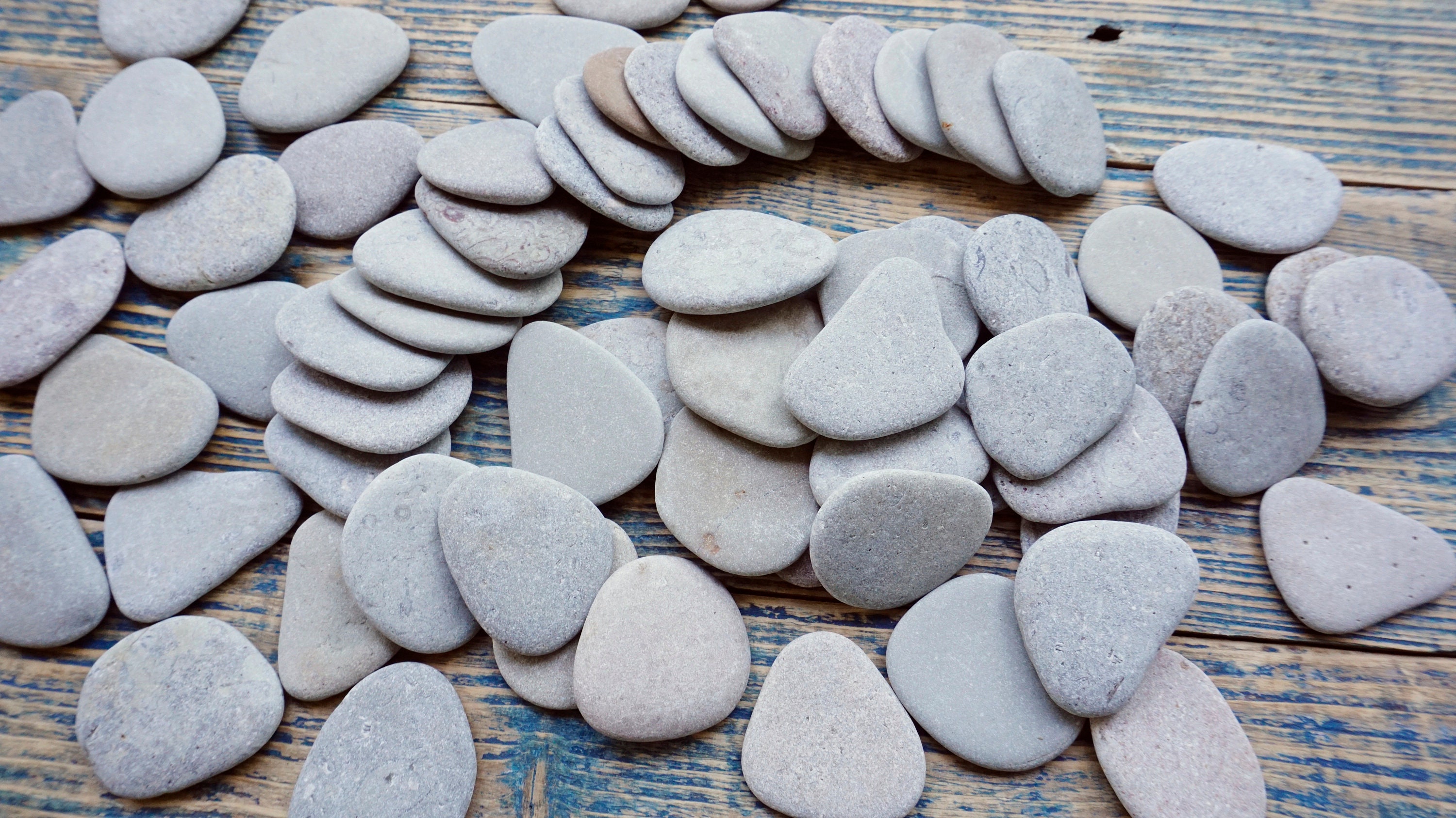 Selection of 65 Flat Stones 1.41.7/3.74.5cm Stone Etsy