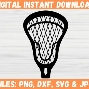 Puede incluir: Silueta en blanco y negro de un palo de lacrosse. El palo es de diseño tradicional con una cabeza redonda y un mango largo. La cabeza está formada por una serie de líneas que se cruzan para formar un patrón de red. El mango es recto y tiene una ligera curva en la parte inferior.