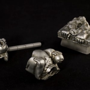 Estatua de escritorio de mono plateado (Leyendas del Templo Oculto)