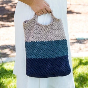 Striped CROCHET Tote Bag Pattern - Sturdy, Useful and Elegant Bag for Projects, School, College, Work and Books
